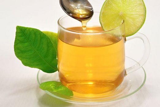 Bài thuốc từ mật ong kết hợp với trà xanh