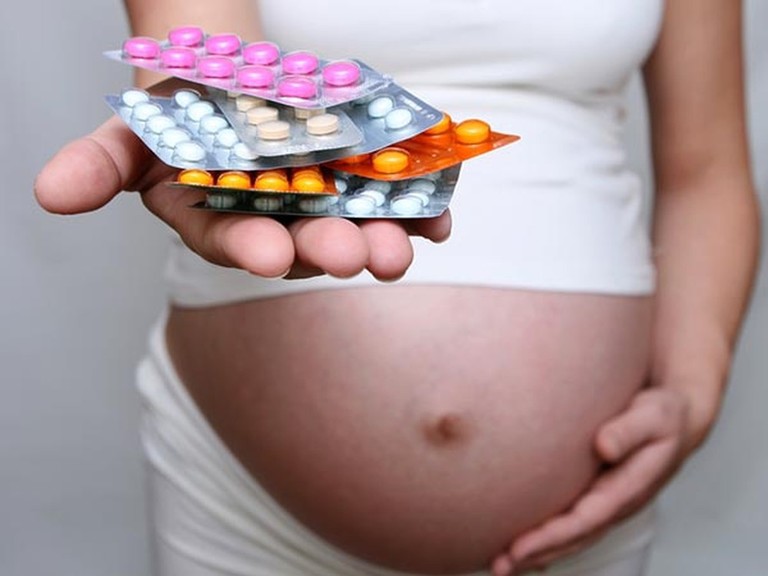 Uống thuốc đau dạ dày có ảnh hưởng đến thai nhi không?
