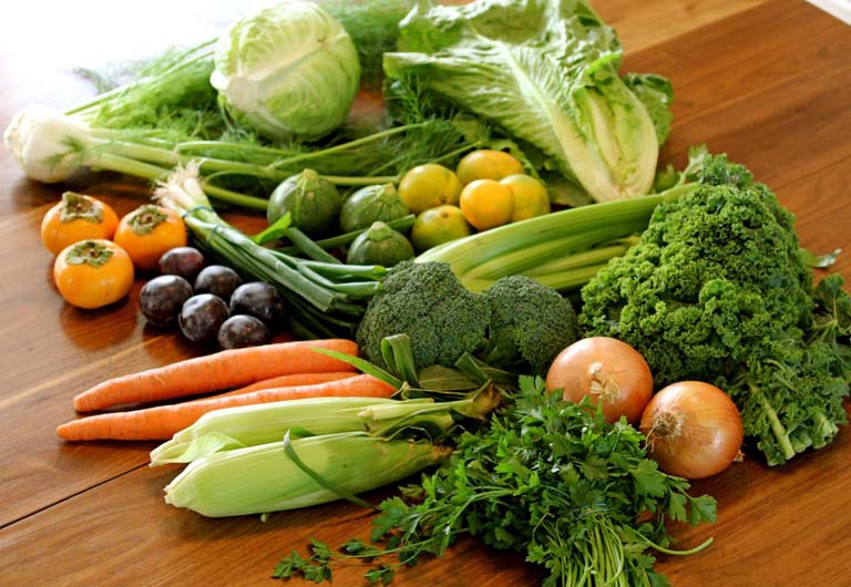 Ăn nhiều rau xanh để có lợi cho niêm mạc